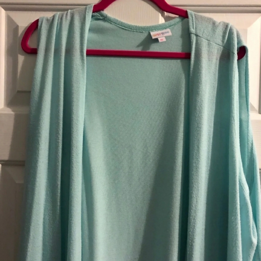 XL Beautiful Light Green Lularoe "Joy" vest/duster